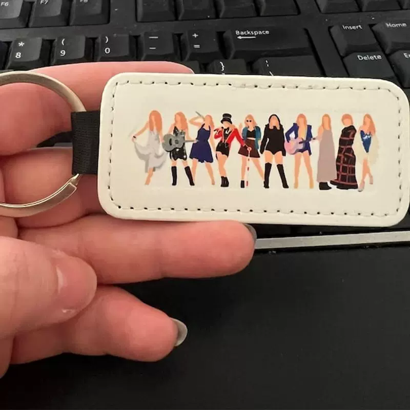 跨境新款Taylor Inspired Keychain 创意泰勒风格皮革钥匙圈配件