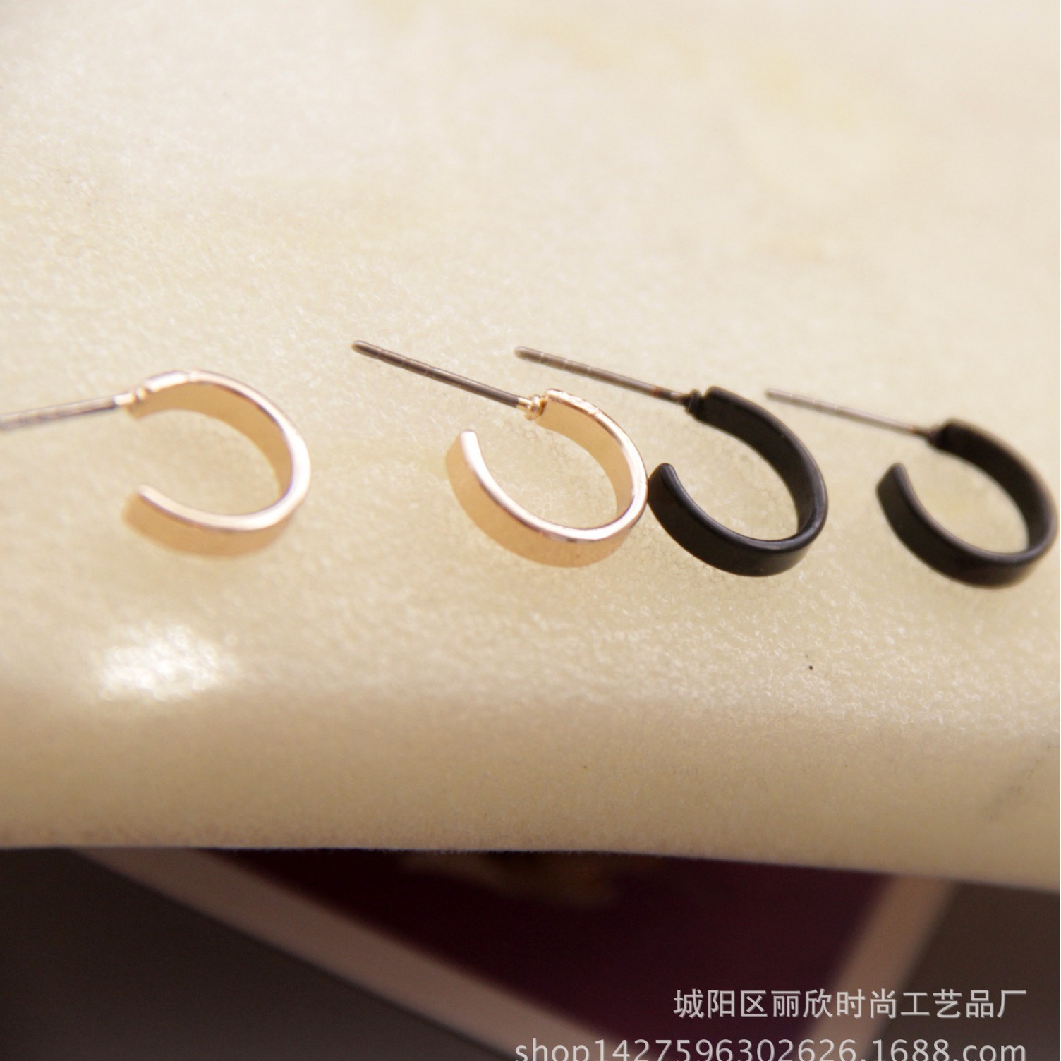 Accessory, fashionable earrings, Japanese and Korean, simple and elegant design 4