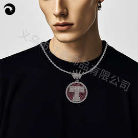 个性Hiphop嘻哈满钻皇冠双色字母定制吊坠潮牌嘻哈铜镶钻锆石