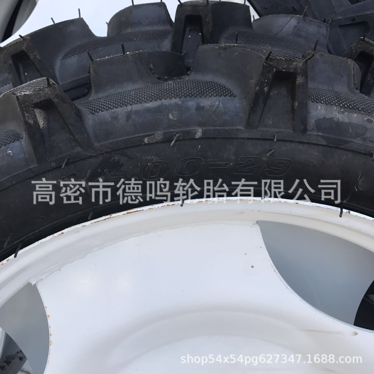 Tractor modificado pesticida pulverizador neumático 600-29 planta protección máquina neumático 500-32/36/38/42