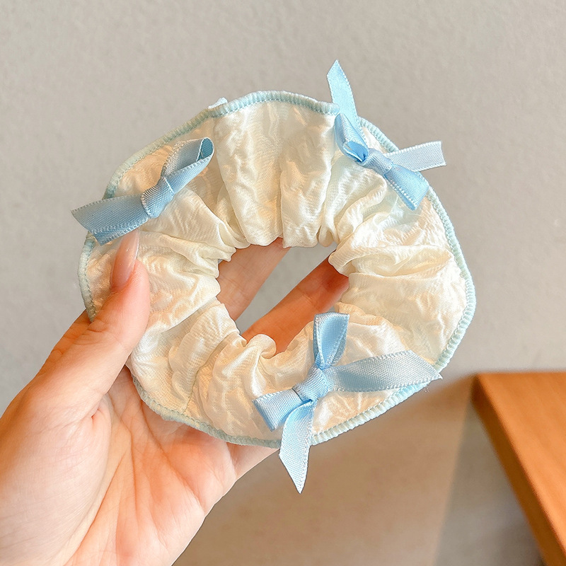 18 # bocanadas azules de unos 12cm (amarillo claro)
