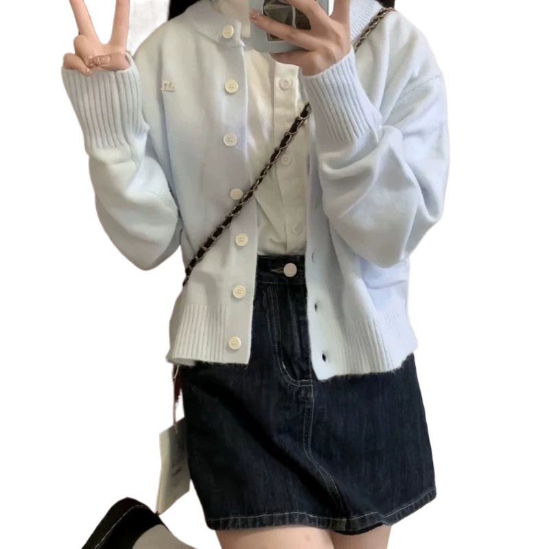Синий вязаный свитер, весенняя куртка, короткая кофта, тренд сезона
