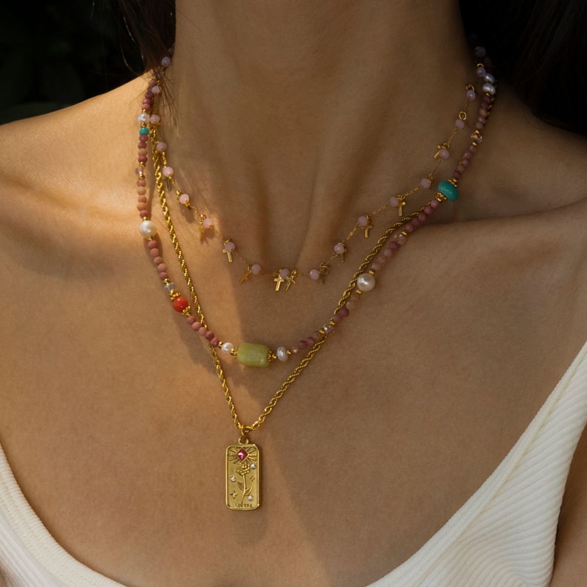 Taena europeo y americano de acero inoxidable rosa colgante collar de nicho hecho a mano piedra natural con cuentas cadena de clavícula transfronteriza