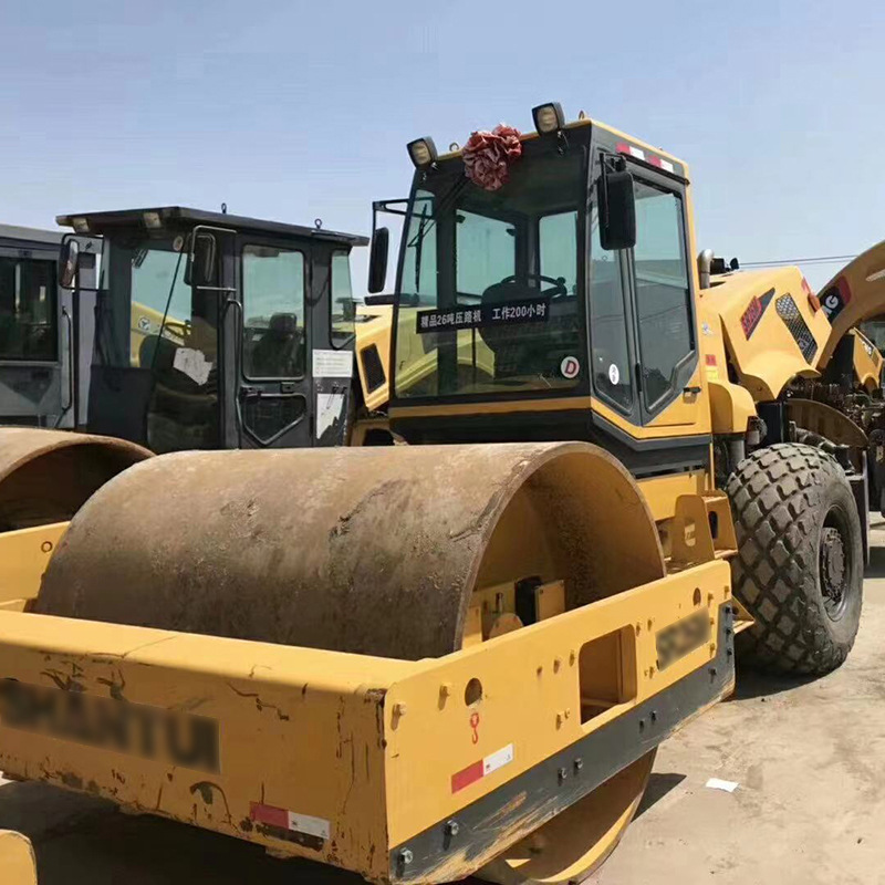 二手压路机:9成新22吨柳工压路机.jpg
