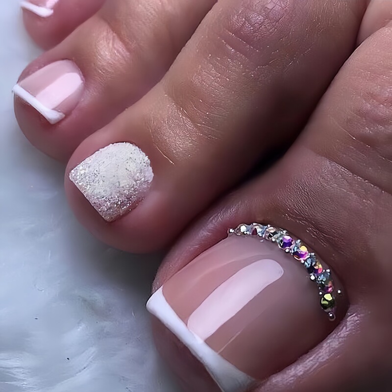 Casual French Flash Full Manicure with Diamond Legs, New Summer Product, Shiny Wearable Nail Polish Wholesale