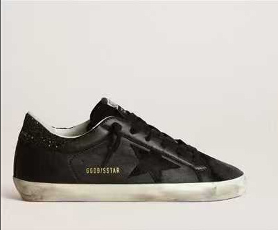 Zapatillas Deportivas Coreanas con Estilo Desgastado para Mujer, Zapatillas Casuales Versátiles y Modernas con Aumento de Altura Oculto, Zapatos Blancos de Cuero Desgastado con Tacón Bajo.