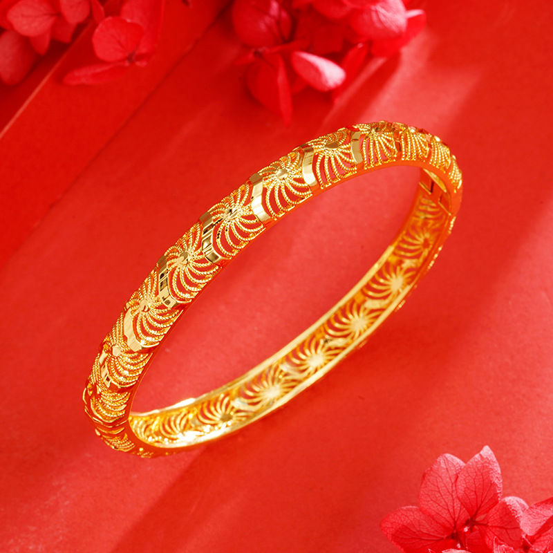 Antigua arena oro hueco tallado seda hebilla pulsera femenina estilo chino todo fósforo aleación de cobre joyería fábrica al por mayor suministro