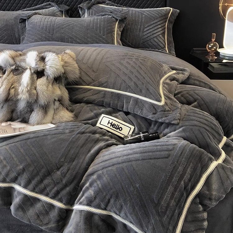 Luz de lujo espeso de leche de cuatro piezas de seda de coral esculpida de alto nivel sábanas de cama cálidas de invierno set