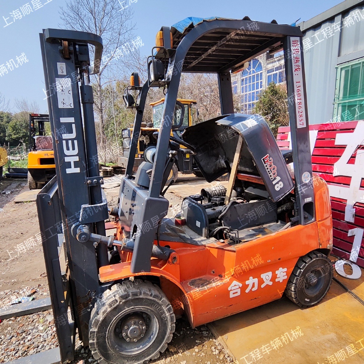 Used mini forklift 1.8t lifting machine hoisting equipment