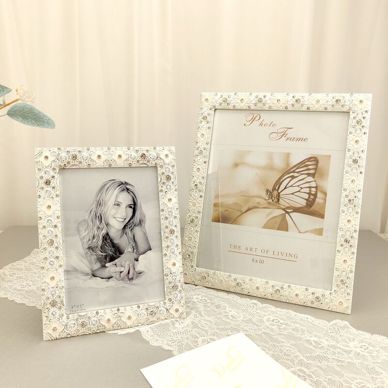 Production Factory Sells Wholesale Simple Large Size Handmade Metal Electroplating Hollow Fashion Wedding Photo Frame Production Factory Sells Wholesale Simple Large Size Handmade Metal Electroplating Hollow Fashion Wedding Photo Frame