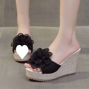 �¸���ЬŮ�ļ�2025�¿����������⴩�r�з�����׳��߸�һ����Ь