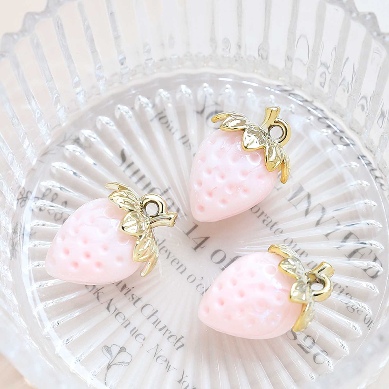 5g Weight Pendant Jewelry Making Type DIY Jewelry Accessories Classification 1 Piece Quantity Artificial Crystal Material Strawberry Pattern Sweet Style 1 Piece Arylic Artificial Crystal Strawberry Pendant 10