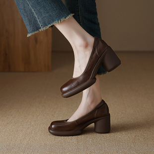 2024�¿�͹Ŵָ���ЬŮʯ�^�yţƤ�A�^�\�ڷ�ʽͨ�ڏ͹Ÿ߸�Ь��