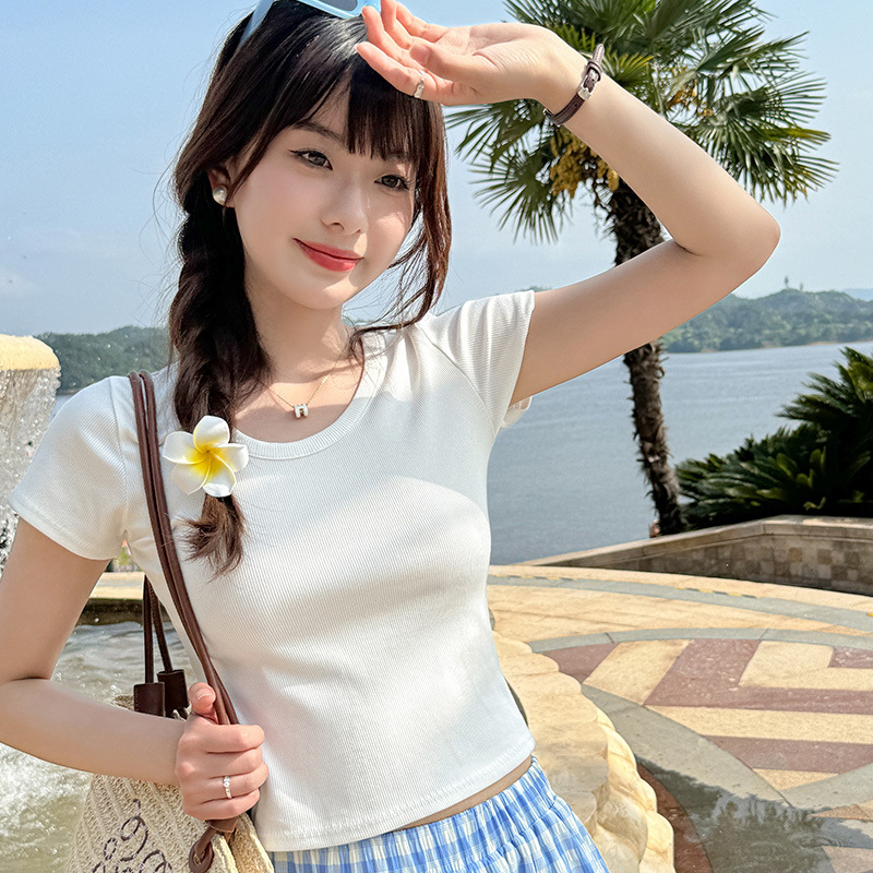 엄선된 여름 신상 한국식 라운드넥 솔리드 컬러 오른쪽 어깨 반팔 티셔츠 여성용 다용도 캐주얼 기질 하이엔드 탑