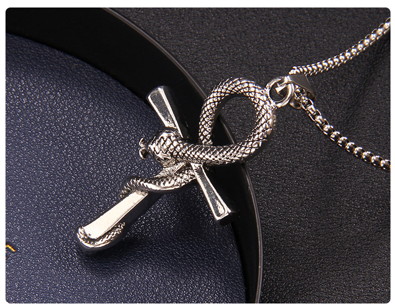 Fashion Snake Stainless Steel Plating Pendant Necklace 1 Piece display picture 4