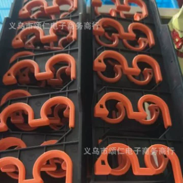 Новый держатель для удилищ для гаража