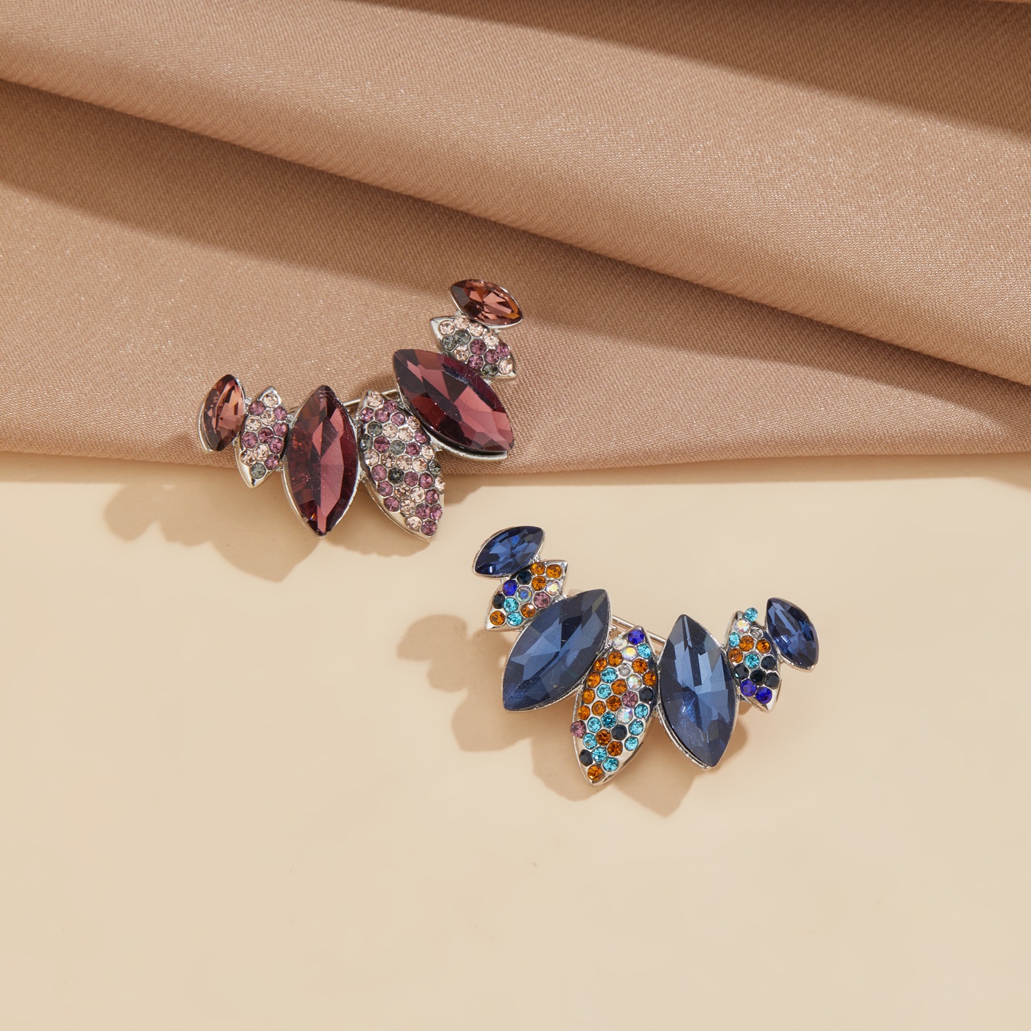 Cross-Border Hot-Selling Crystal Gemstone Brooch, High-End, Light Luxury, Anti-Exposure Design, Corsage, Elegant Coat Decorative Accessories