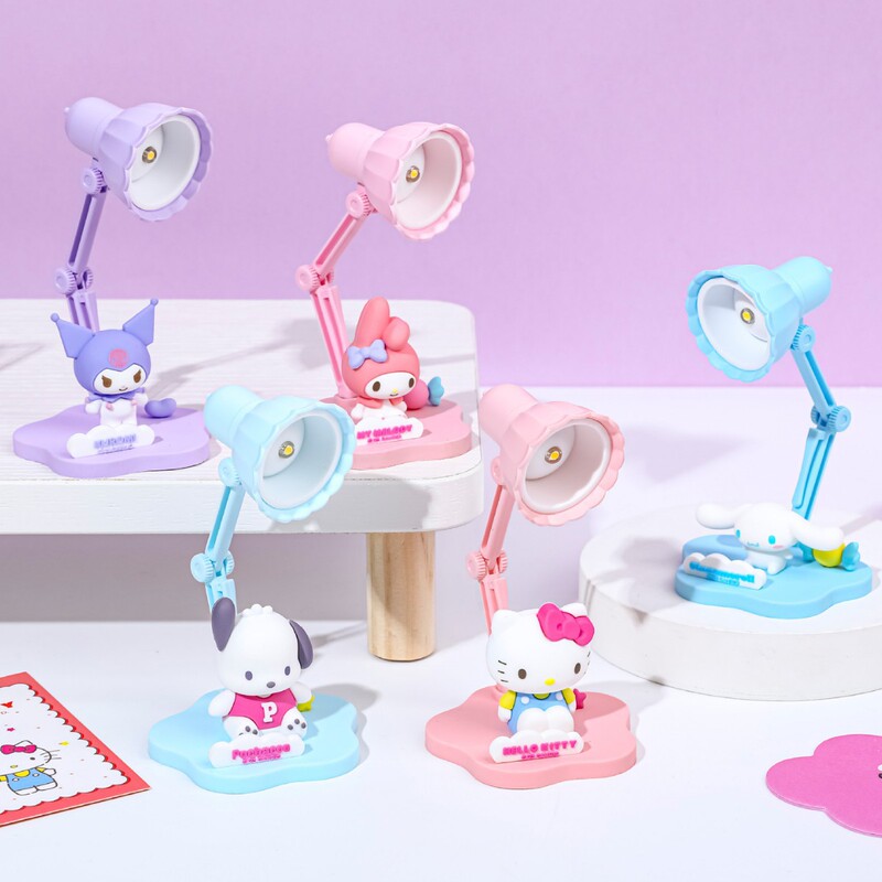 Authentic Sanrio Family Series Small Table Lamp Blind Box Cute Stereo Doll Desktop Shape Ornament Night Light