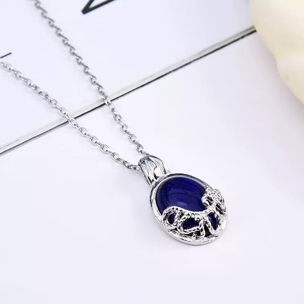 European and American Style Blue Gemstone Pendant Necklace, Personalized Hollow Design Clavicle Chain, Trendy and Fashionable Versatile Style
