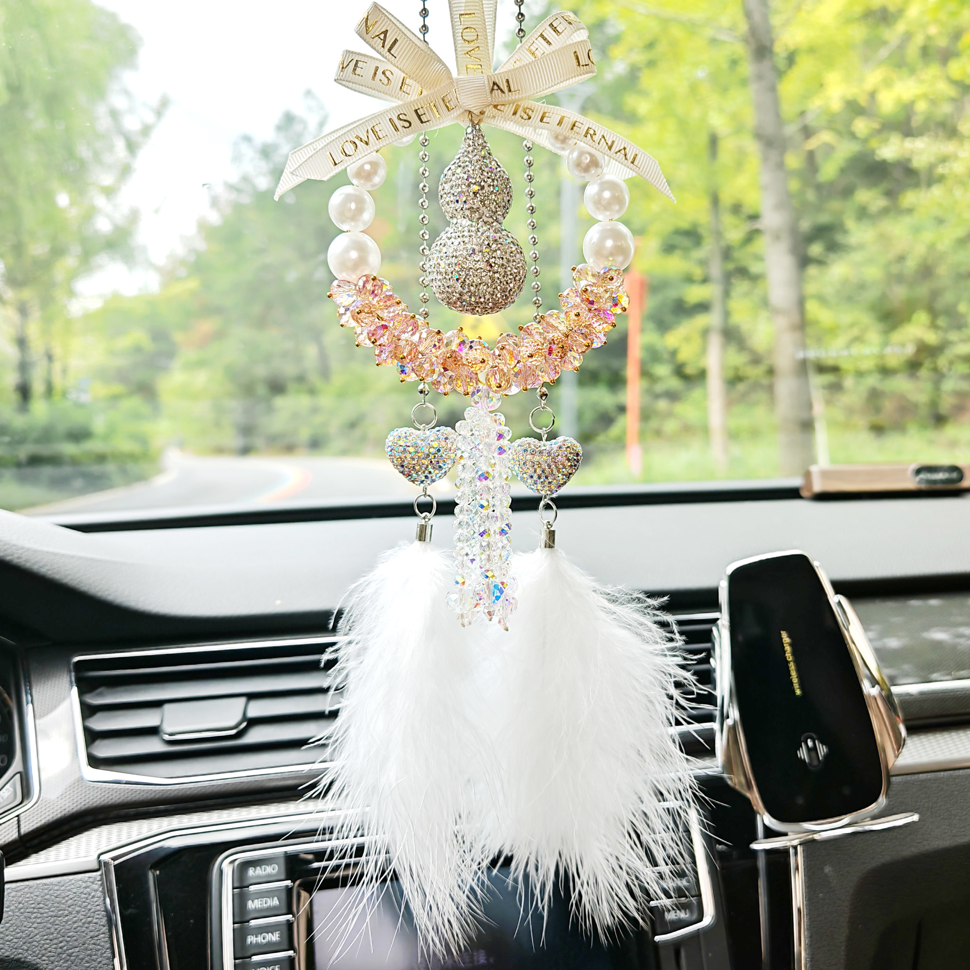 New Style Crystal Gourd Car Pendant with Diamonds, New High-End Car Accessory for Women, Trendy Crystal Gourd with Diamonds