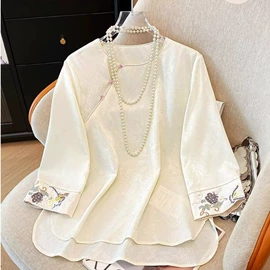 女式衬衫;连衣裙;休闲裤