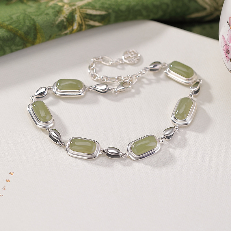 Vòng tay bạc S925 đính ngọc Hetian tự nhiên hình yên ngựa giọt nước phước lành — Một mảnh