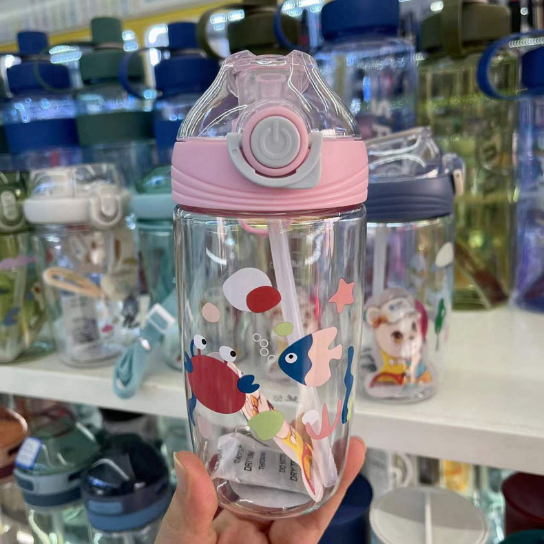 Suliya nueva historieta linda de los niños de dibujos animados de plástico de la taza de agua correa de paja hervidor cerradura de rebote cubierta