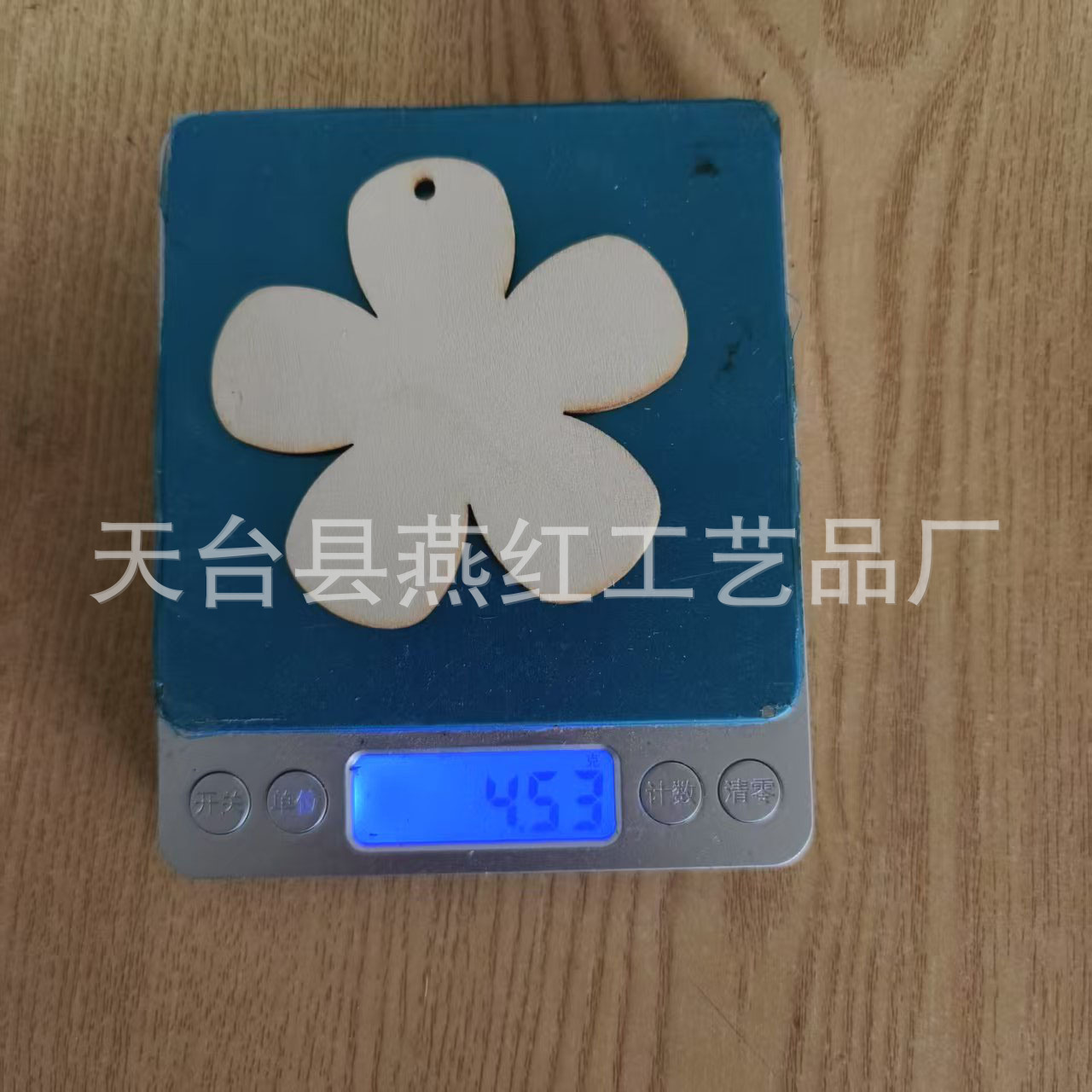 Wooden decorations, children's painted pendant, DIY 4