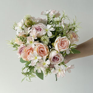 New simulation handle fake flower rose wedding setting ancient style, decorative simulation 5 fork Aisha rolled roses