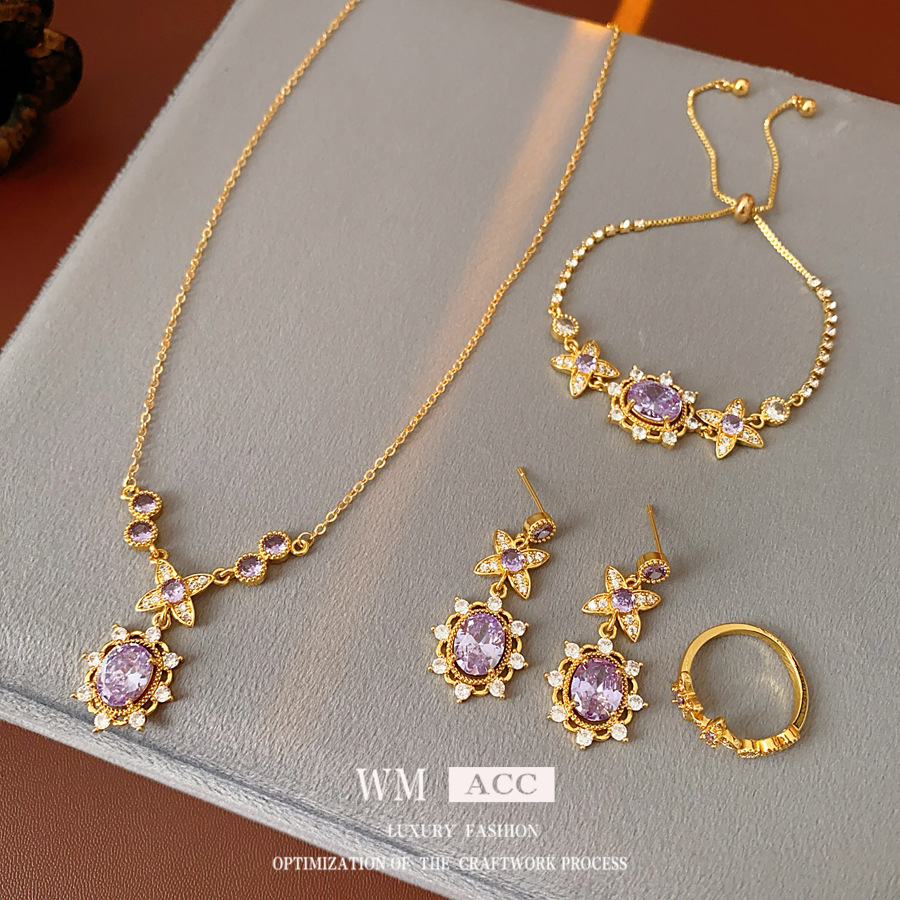 Medieval vintage flor de zircón conjunto de lujo ligero de alta sensación de joyería de corte retro exquisita joyería versátil