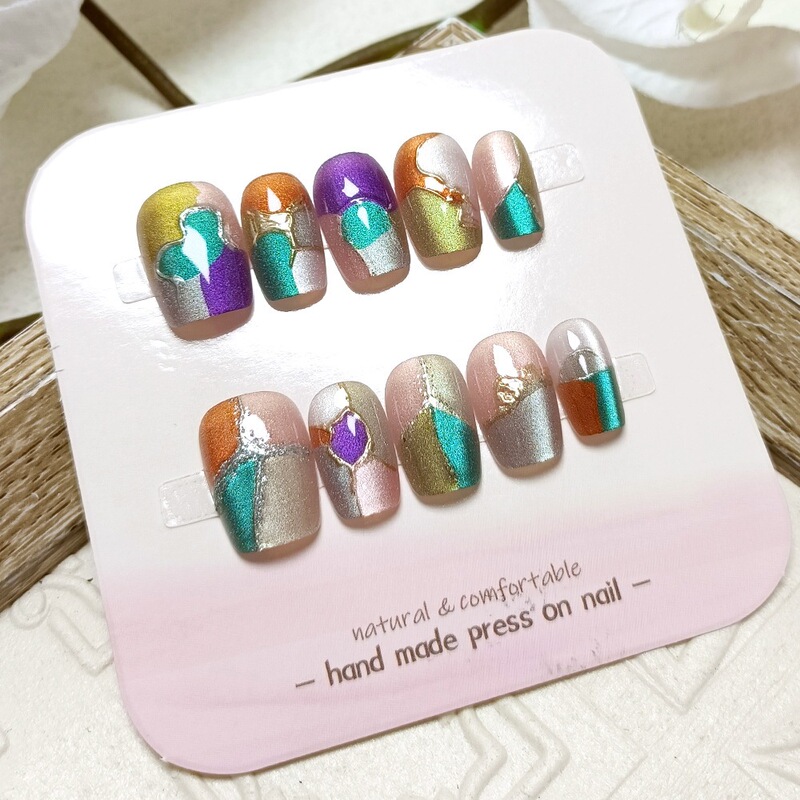 Vintage Color Impression Nail Pieces, Gold Line Cat Eye Nail Art Pieces, 10-Piece Set of Handmade Wearable Nails