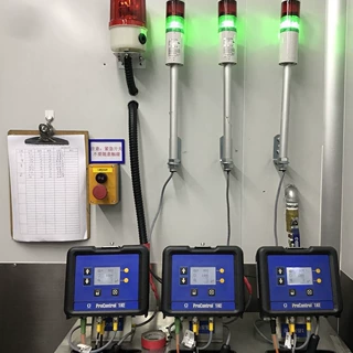 喷涂汽车空调活塞铁氟龙自动旋转喷涂SPINDLE 1Ke流量监测系统