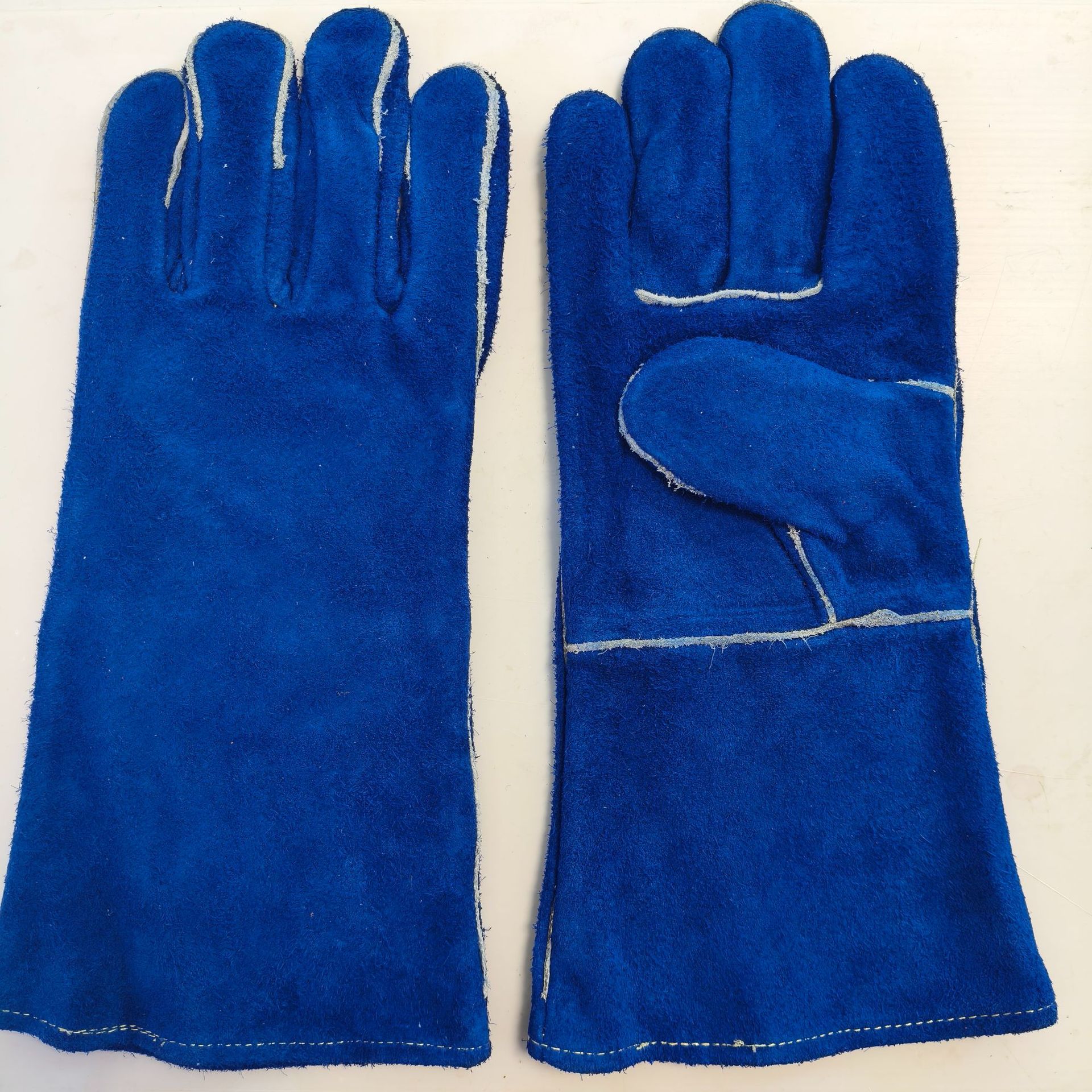 厂家批发劳保手套 宝蓝色双层电焊手套 五金机械加工焊接防护手套