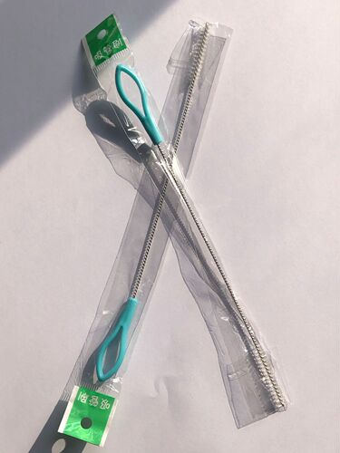 Slim straw cleaning brush
