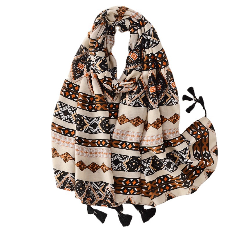 2022 nuevo algodón suave y lino siente bufanda estilo étnico borla larga bufanda de viaje protector solar Toalla de playa chal