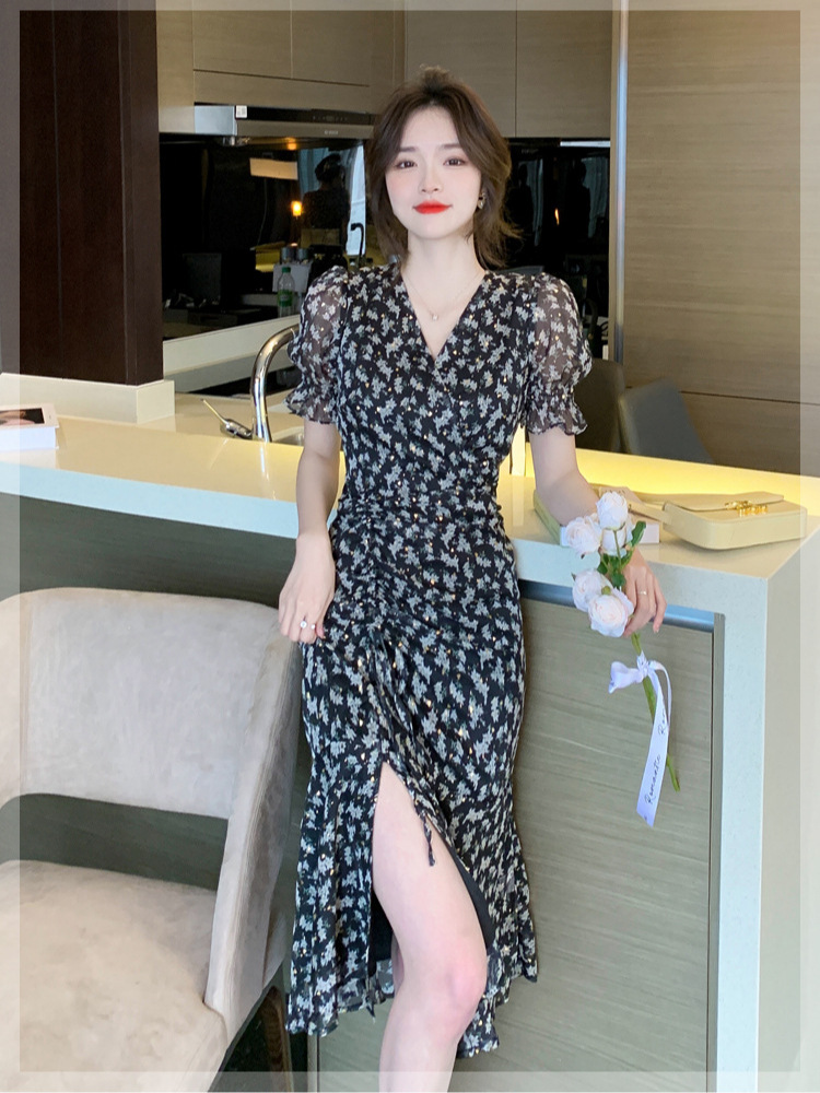 Đầm maxi nữ thắt eo đuôi cá họa tiết hoa mạ vàng kiểu Pháp — Hoa màu đen