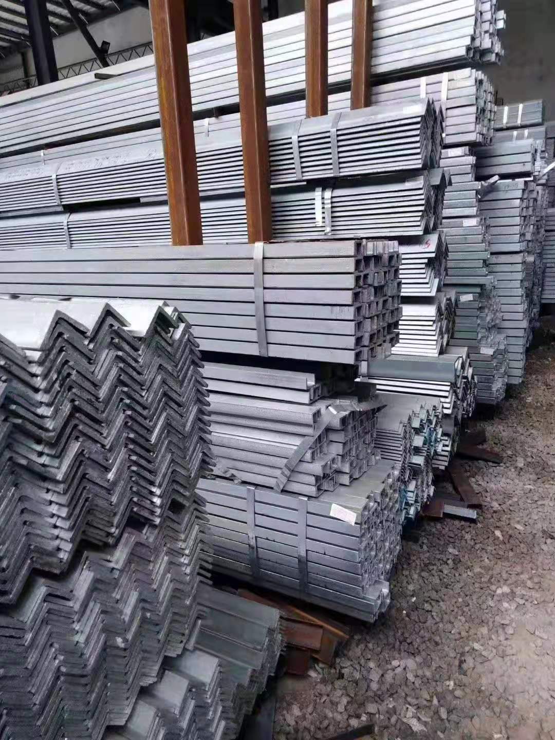 佛山现货供应75# 90#等边角铁不等边角铁镀锌角铁规格齐全可定 做