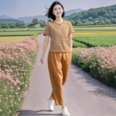 夏のファッションカジュアルシンプルなオールマッチカジュアルツーピーススーツカラーブロックストライプTシャツ+ウエストゴム9点パンツスーツ