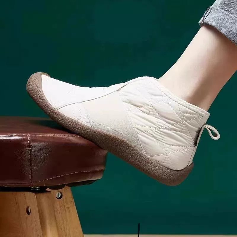 Зимние новые хлопчатобумажные туфли с мягким дном нескользящие туфли мама туфли толстые и холодные легкие повседневные модные снежные сапоги