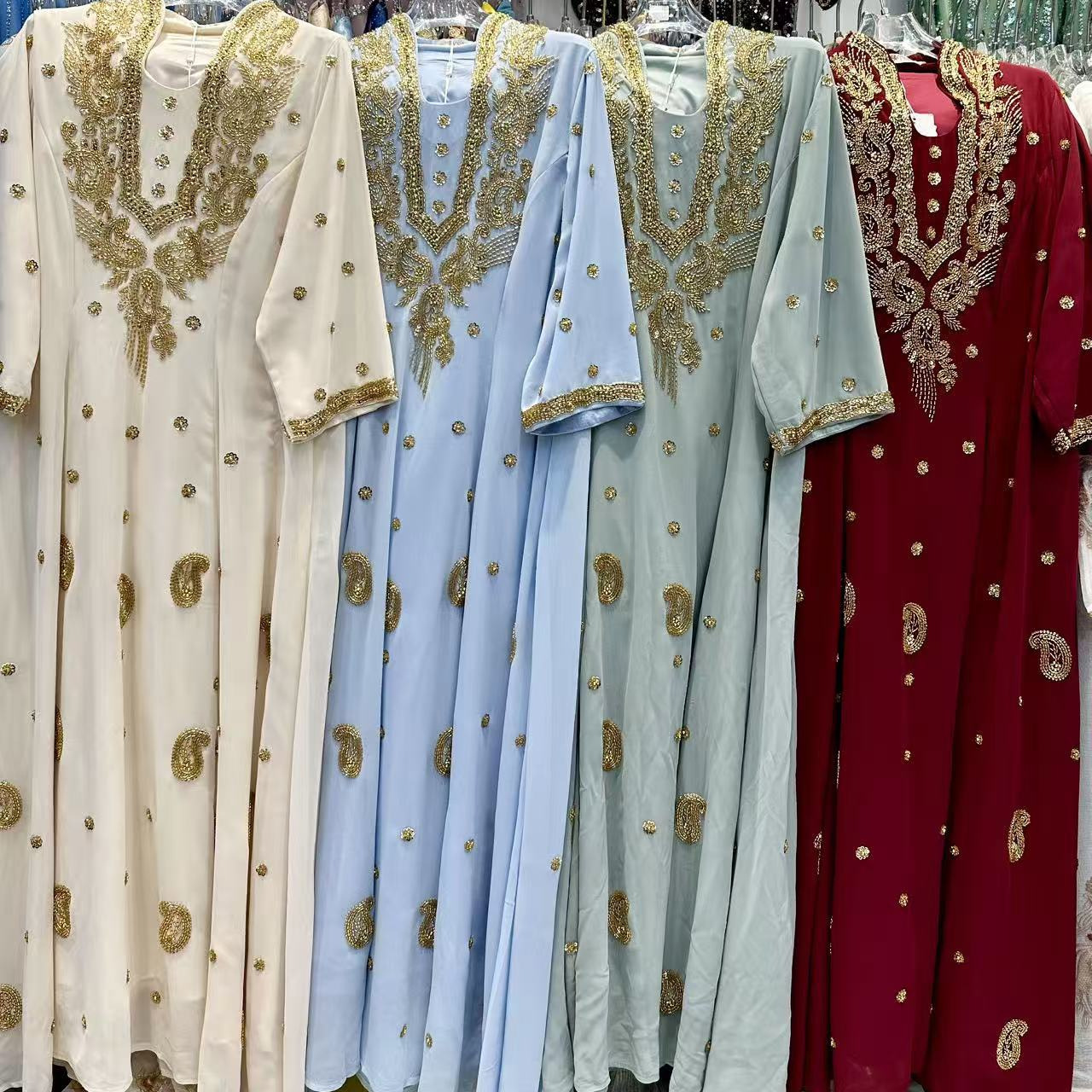 Robe-robe élégante et robuste ornée de perles, style commerce extérieur, pour femme, nouveau modèle 2025, abaya ample grande taille d'inspiration moyen-orientale_voghion.com