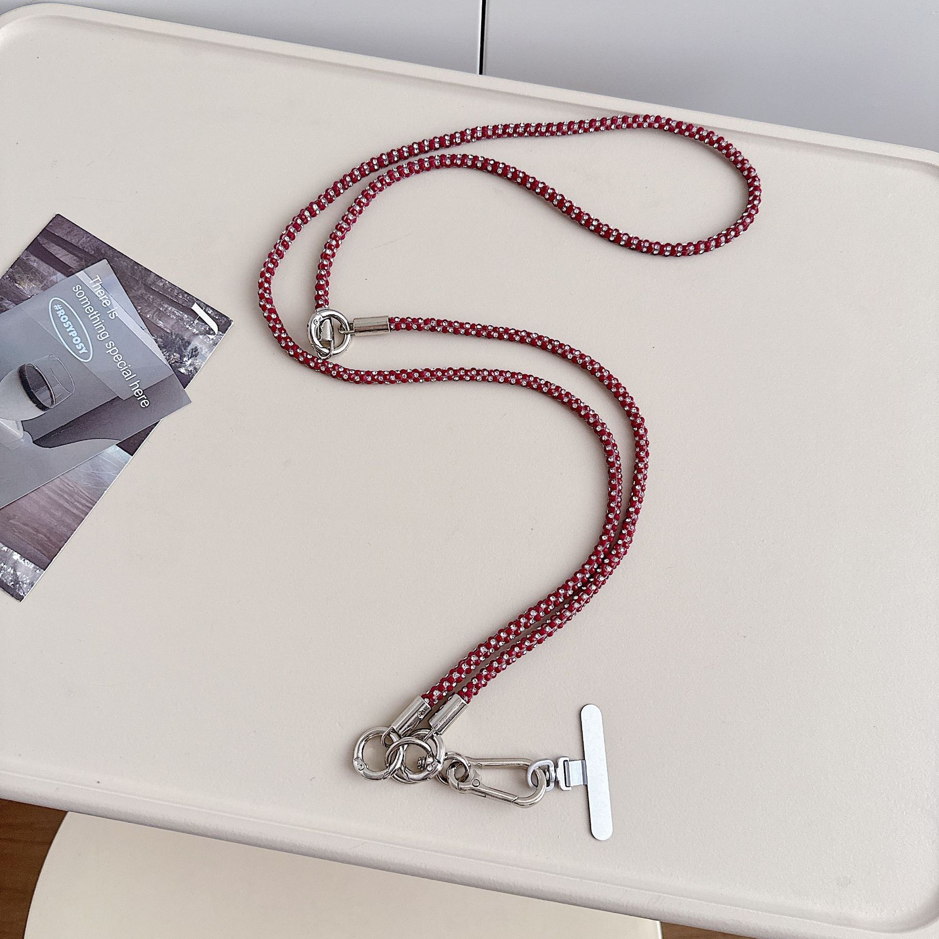 Cadena de teléfono móvil de alta gama hecha a mano de boutique, cordón de teléfono móvil de moda tres en uno de diamantes de lujo, mensajero largo/colgante