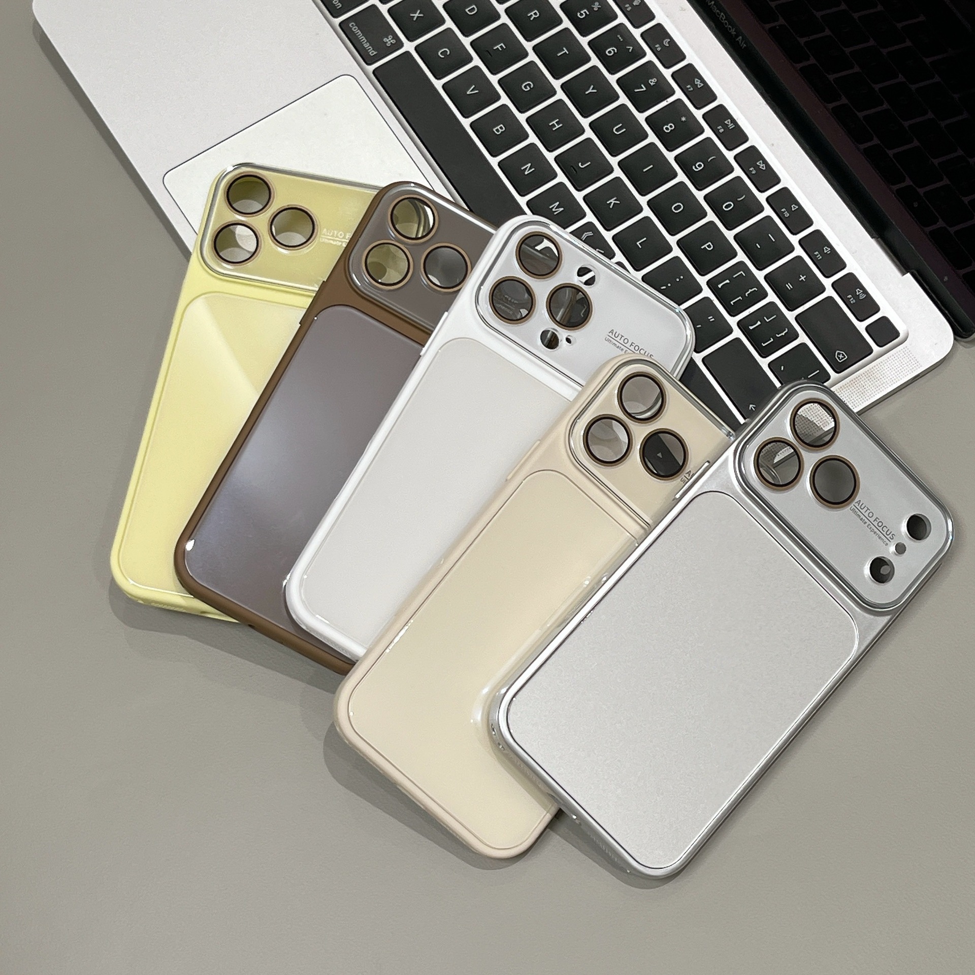 适用iPhone18promax手机壳秒变大视窗糖果色亮面玻璃苹果17保护套