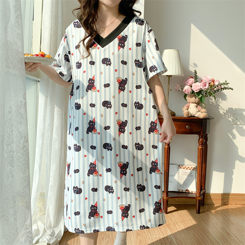 大きいサイズの300斤の月子服の夏の薄いタイプの半袖の妊婦は乳を与えます。