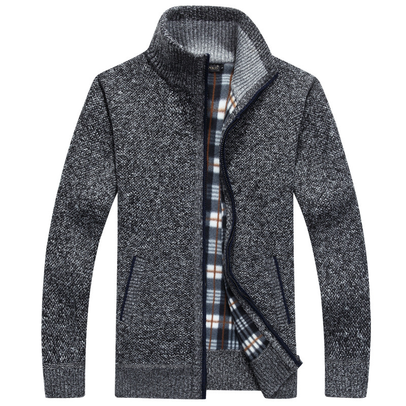 Estilo caliente al por mayor de una pieza de envío para hombres de otoño e invierno cárdigan con cremallera suéter engrosado más terciopelo cuello alto para hombres sueltos y cálidos