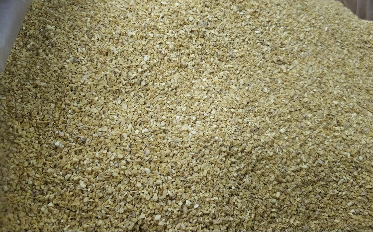 Yunnan Small Yellow Ginger Granules Gan Jiang Dried Ginger Cubes and Powder 1kg Steam Dried Culinary and Tea Herb quality and texture