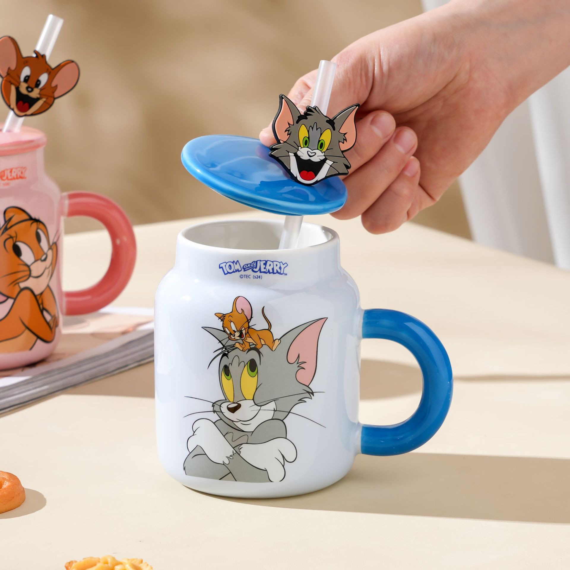 Gatos y ratones nuevos lindos tazas de cerámica con tapa tazas de café caseras copas de regalo de cumpleaños tazas de paja