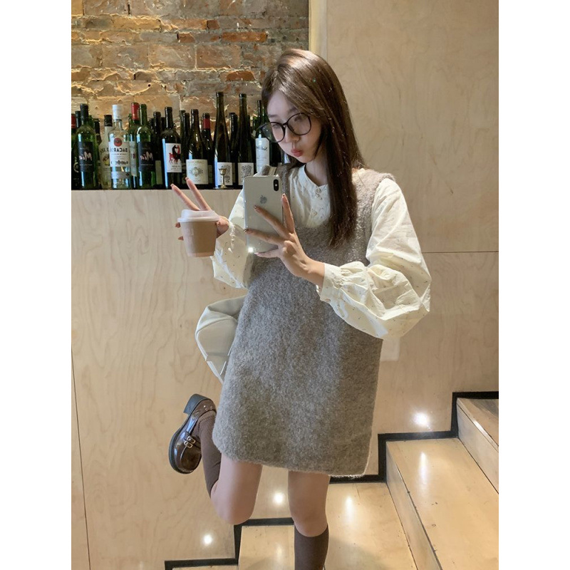 Solid color shirt