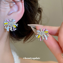������Զ�Ͱ������������̻���������ʱ�м�Լ�߼����ʶ���Ů