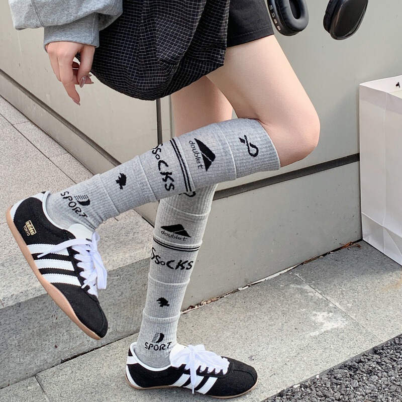 White Multi-Layered Design Compression Slimming Calf Socks for Women, Sporty Style Long Seamless Letter Socks White Multi-Layered Design Compression Slimming Calf Socks for Women, Sporty Style Long Seamless Letter Socks