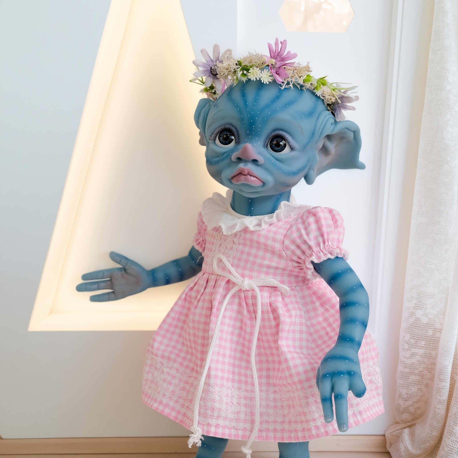 NPK rosa falda a cuadros 16inch Tinky Avater muñeca hecha a mano 3D pintado a mano muñeca de gama alta